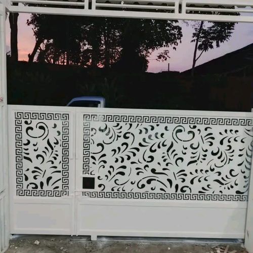 Contoh pintu gerbang 5 - Jasa pembuatan pagar besi Semarang Kendal