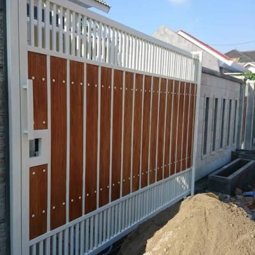 Contoh pintu gerbang 17 - Jasa pembuatan pagar besi Semarang Kendal