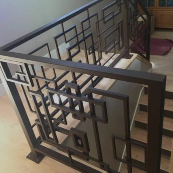 Contoh railing tangga 8 - Jasa pembuatan railing tangga besi Semarang Kendal